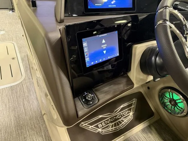 Slide: The Image of Bennington Q Quad Bench 27 QFBWAT2 2026 - 24