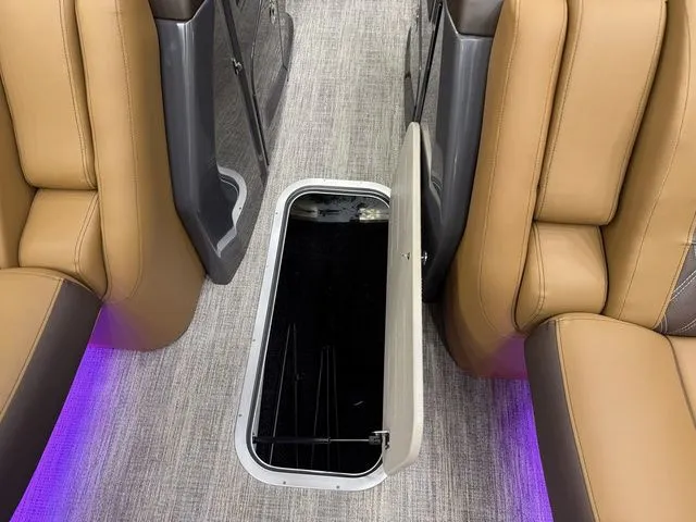 Slide: The Image of Bennington Q Quad Bench 25 QFBWA Tritoon 2026 - 12