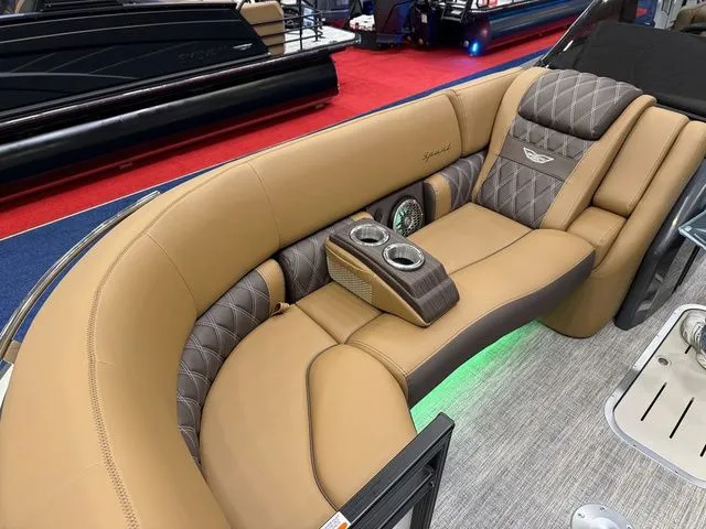 Slide: The Image of Bennington Q Quad Bench 25 QFBWA Tritoon 2026 - 7