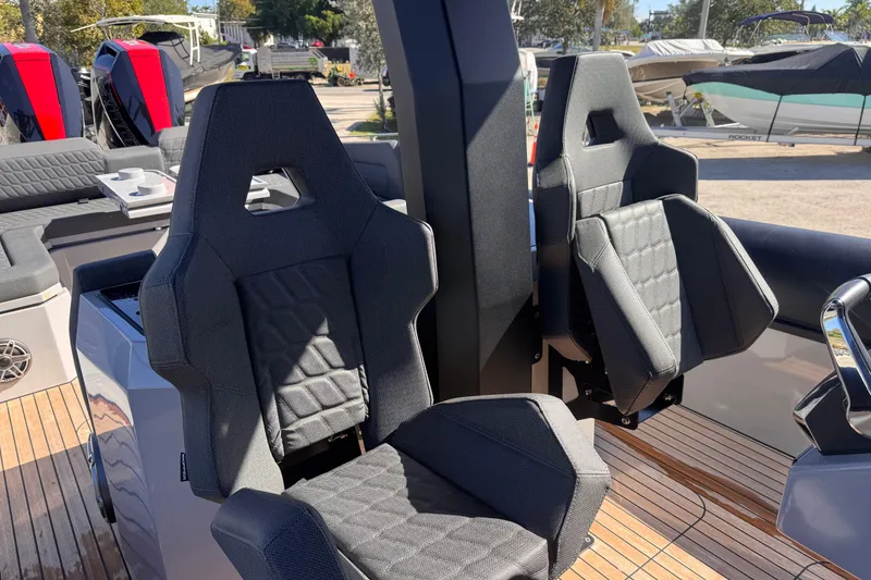 Slide: The Image of Modern Skipper-BSK 38NC boat seats, 2025 model, with sleek design and comfortable upholstery. - 10