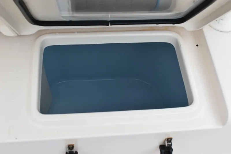 Slide: The Image of Dual battery switch panel on 2012 Grady-White Canyon 271 boat. - 15