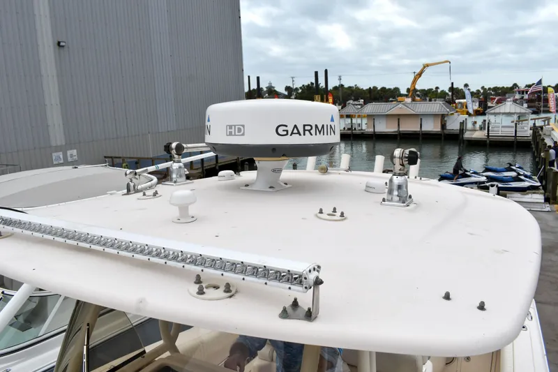 Slide: The Image of Control panel of a 2012 Grady-White Canyon 271 boat with Yamaha throttle. - 35