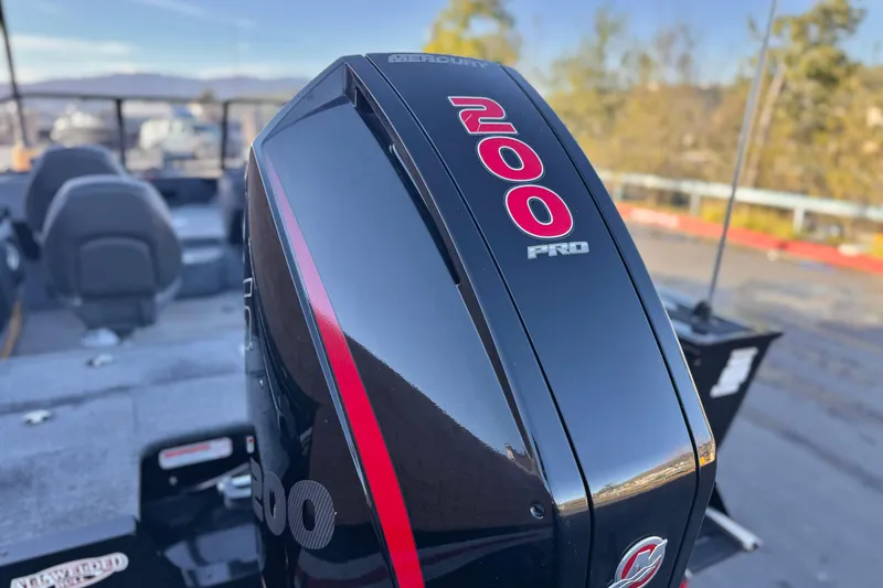 Slide: The Image of 2023 Tracker Targa V-19 WT with Mercury 200 Pro outboard motor. - 7