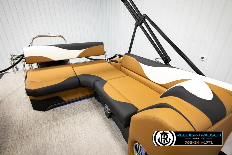 Slide: The Image of Luxurious seating on 2026 Avalon LSZ CRB boat, featuring modern design and comfort. - 23