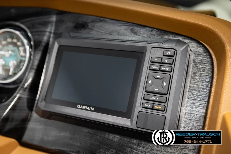 Slide: The Image of Garmin navigation system in 2026 Avalon LSZ CRB boat dashboard, Reeder-Trausch Marine branding. - 35