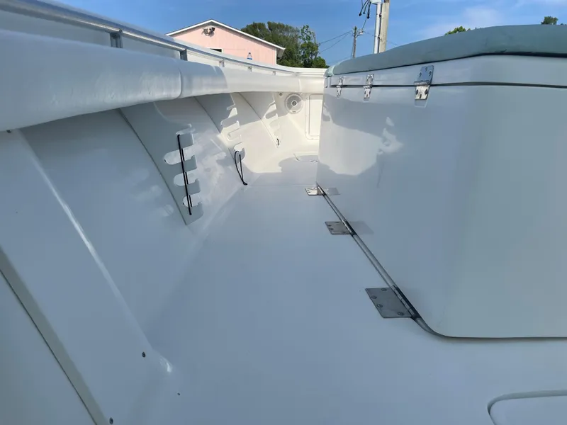 Slide: The Image of Interior view of a 2007 SeaCraft 32 boat deck. - 30