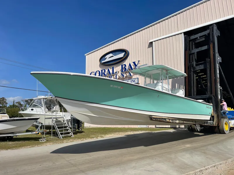 Slide: The Image of SeaCraft 32 boat at Coral Bay Marina, 2007 model. - 7