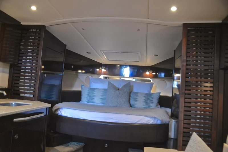 Slide: The Image of Luxurious interior of 2016 Sea Ray Sundancer 370 yacht with cozy bed and modern design. - 33