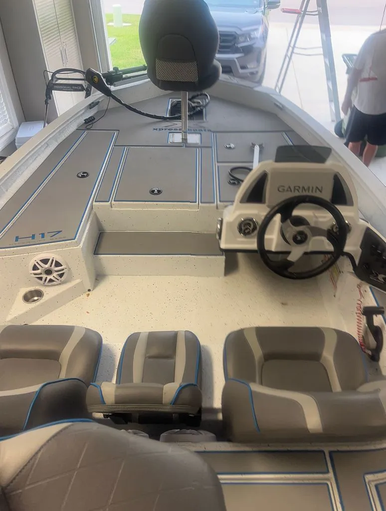 Slide: The Image of Express Hyper-Lift 2022 - 3