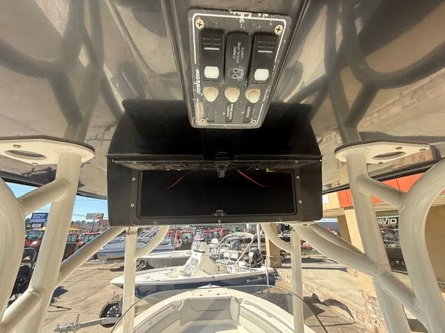 Slide: The Image of NauticStar 2302 Legacy 2022 - 18