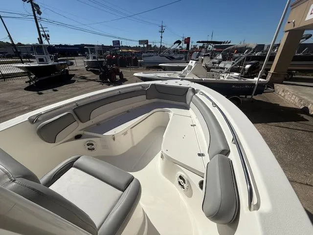 Slide: The Image of NauticStar 2302 Legacy 2022 - 19