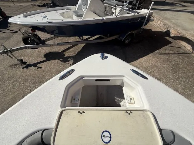 Slide: The Image of NauticStar 2302 Legacy 2022 - 22