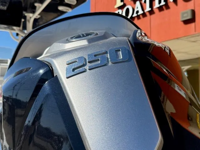 Slide: The Image of NauticStar 2302 Legacy 2022 - 29