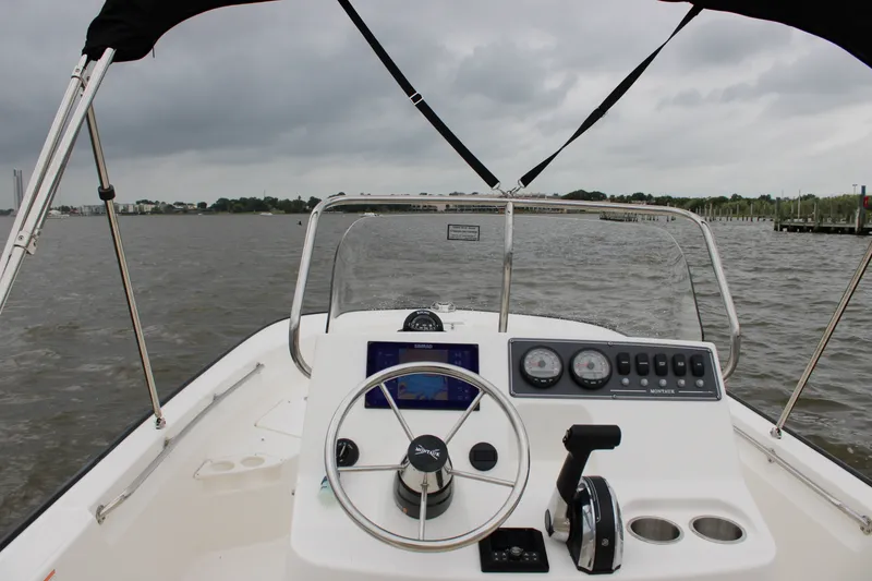 Slide: The Image of Boston Whaler 190 Montauk 2026 - 13