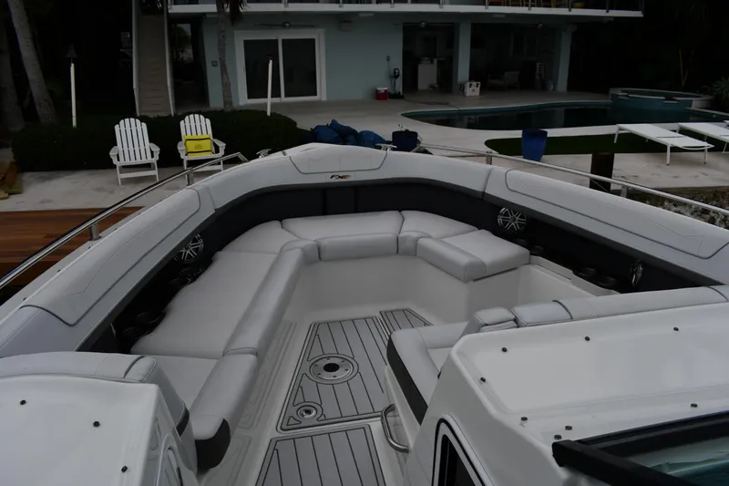 Slide: The Image of 2018 Formula 350 FX Crossover Bowrider with spacious seating and modern design. - 21