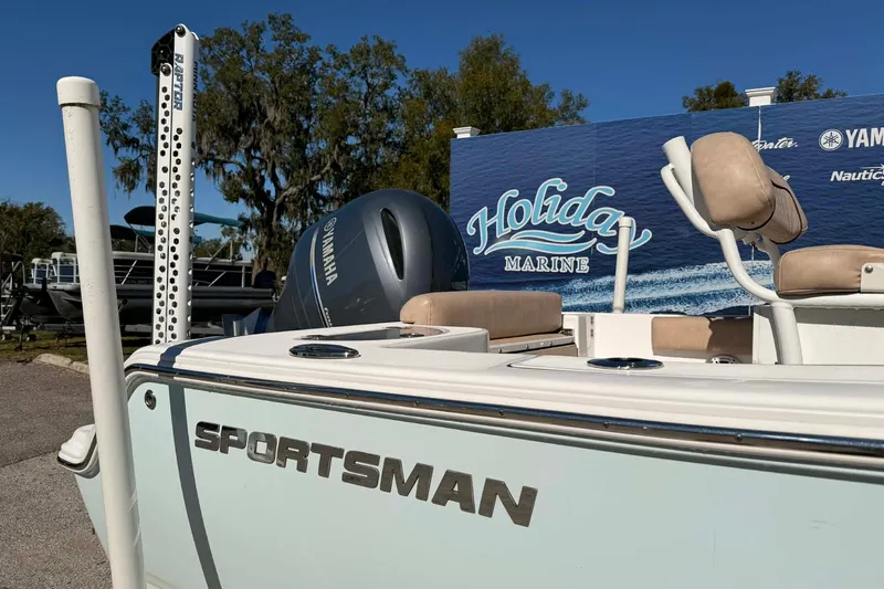 Slide: The Image of 2019 Sportsman Open 212 Center Console boat at Holiday Marine dealership. - 8