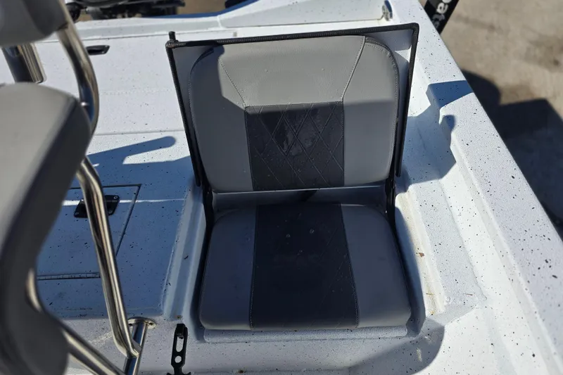 Slide: The Image of Gray seat on 2022 Xpress H20B Bay boat, featuring sleek design and durable materials. - 15