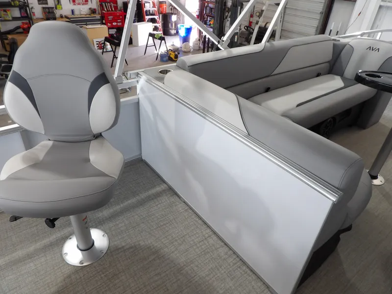 Slide: The Image of Avalon Venture 85 Rear Fish - 21' 2026 - 8