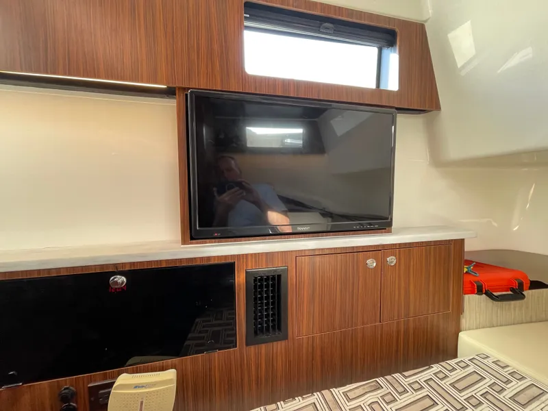 Slide: The Image of Pursuit S 358 Sport 2024 - 16