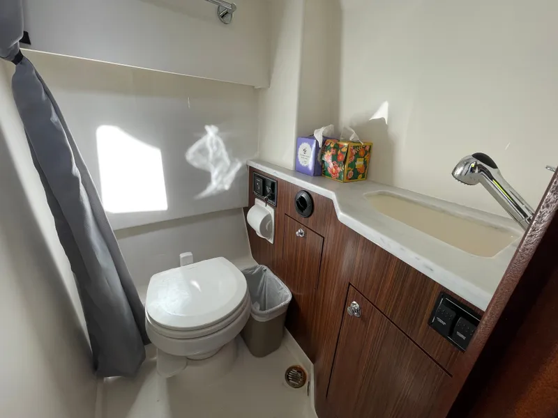 Slide: The Image of Pursuit S 358 Sport 2024 - 19