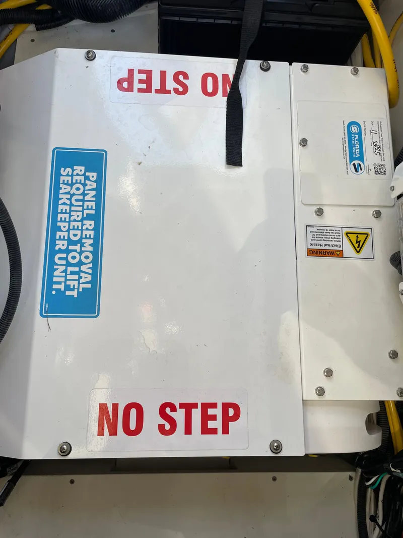 Slide: The Image of Pursuit S 358 Sport 2024 - 37