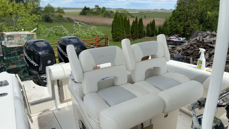 Slide: The Image of Boston Whaler 250 Outrage 2010 - 3