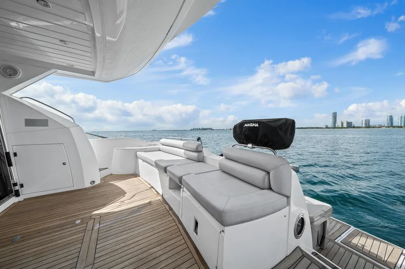 Slide: The Image of Luxury Sunseeker Manhattan 50 yacht deck with ocean view, 2006 model. - 40