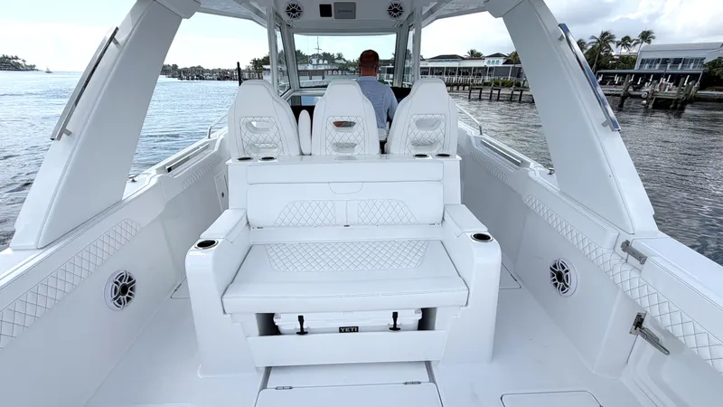 Slide: The Image of Intrepid 35 VALOR 2026: Luxurious, modern boat with white seating and sleek details. - 10