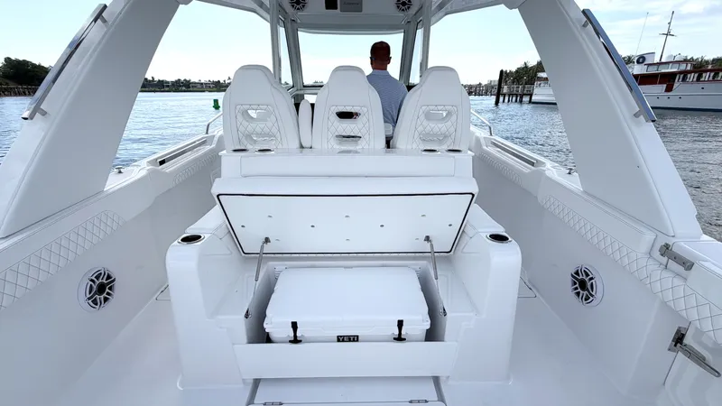 Slide: The Image of Intrepid 35 VALOR 2026: Luxurious, modern boat with spacious cockpit and sleek seating. - 9