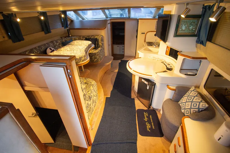 Slide: The Image of Sea Ray 440 Express Bridge 1993 - 34