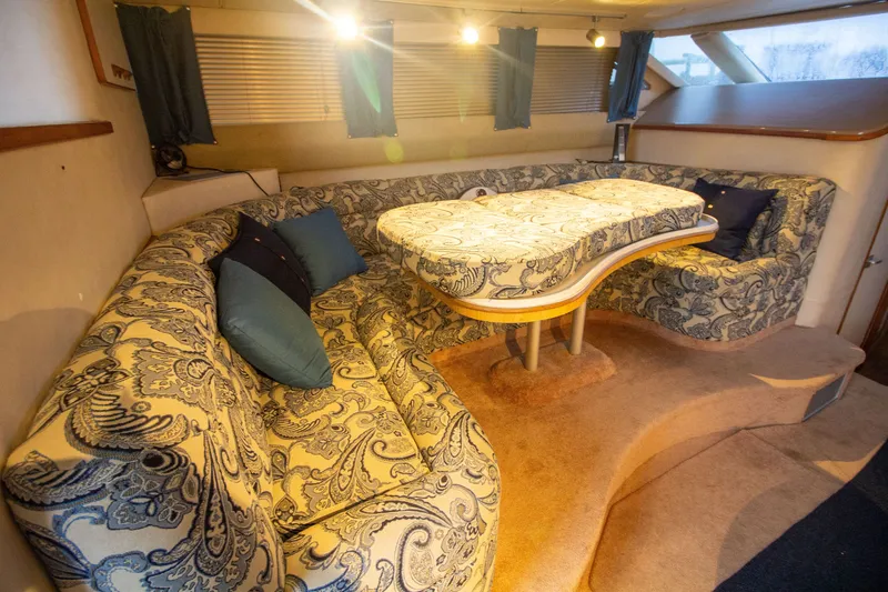 Slide: The Image of Sea Ray 440 Express Bridge 1993 - 39