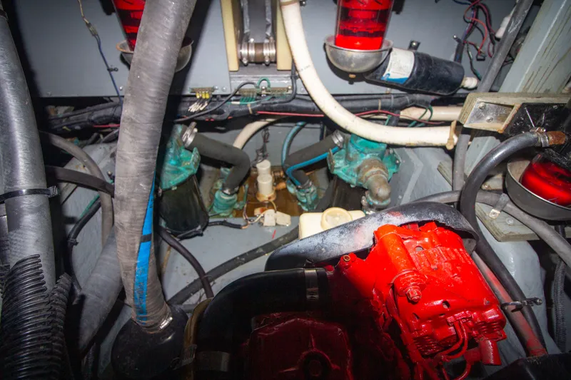 Slide: The Image of Sea Ray 440 Express Bridge 1993 - 59