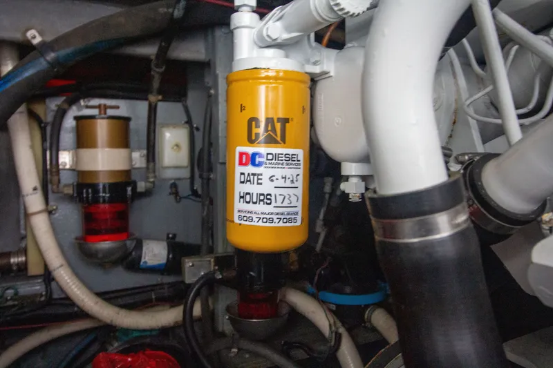 Slide: The Image of Sea Ray 440 Express Bridge 1993 - 60