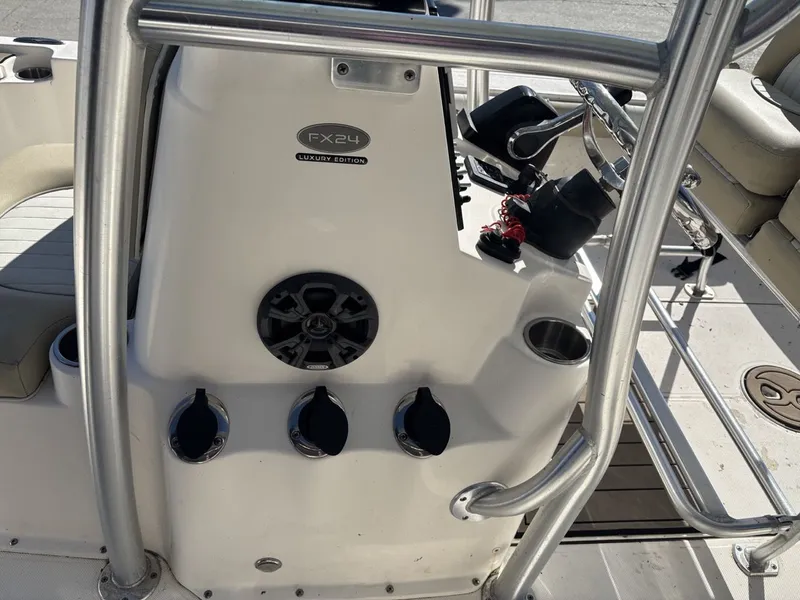 Slide: The Image of Sea Born FX24 Bay 2021 - 15