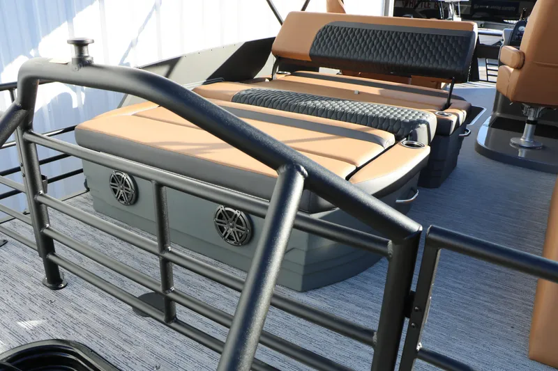 Slide: The Image of 2026 Sylvan L3 LZ DH Platinum Edition Tri-Toon with luxurious seating and modern design. - 31