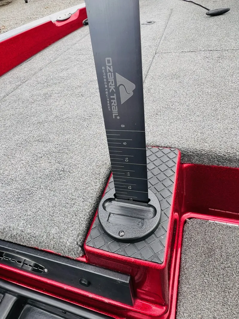 Slide: The Image of Triton 18 TrX 2015 - 20