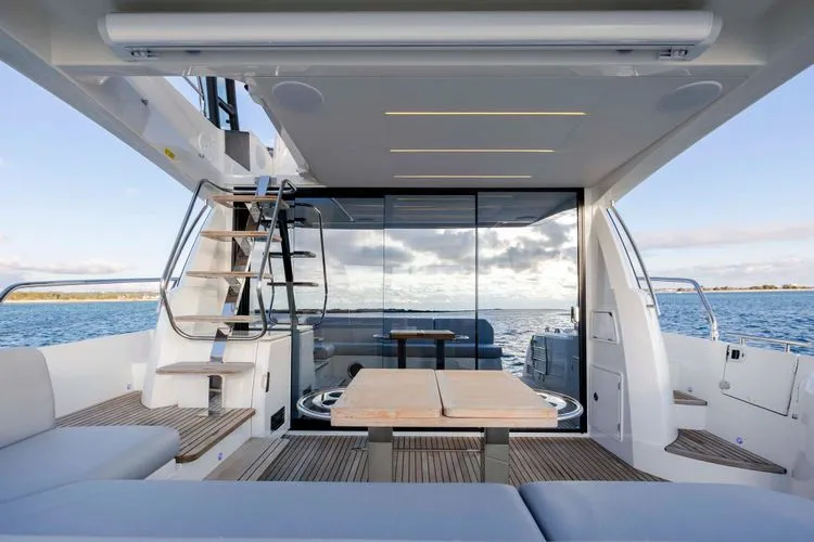 Slide: The Image of 2023 Prestige 520 - Image 10 - 10