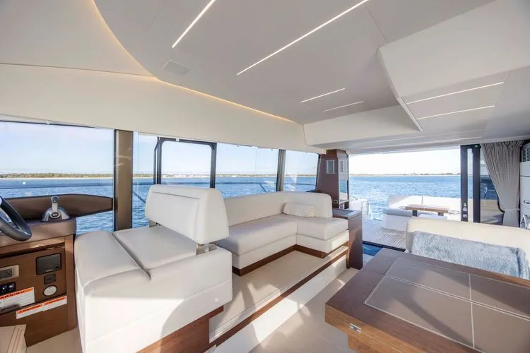 Slide: The Image of 2023 Prestige 520 - Image 22 - 22