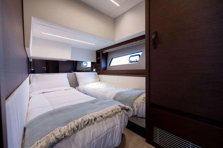 Slide: The Image of 2023 Prestige 520 - Image 46 - 46