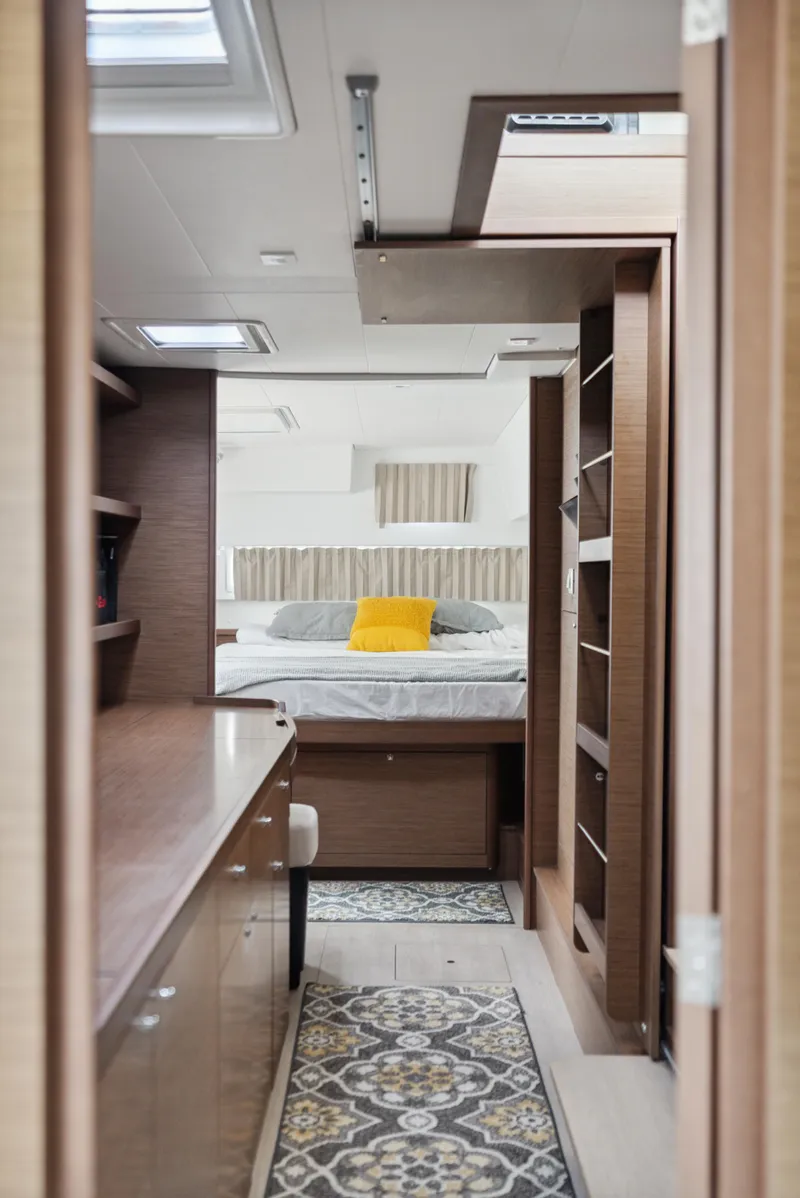 Slide: The Image of Lagoon 42 2019 - 112