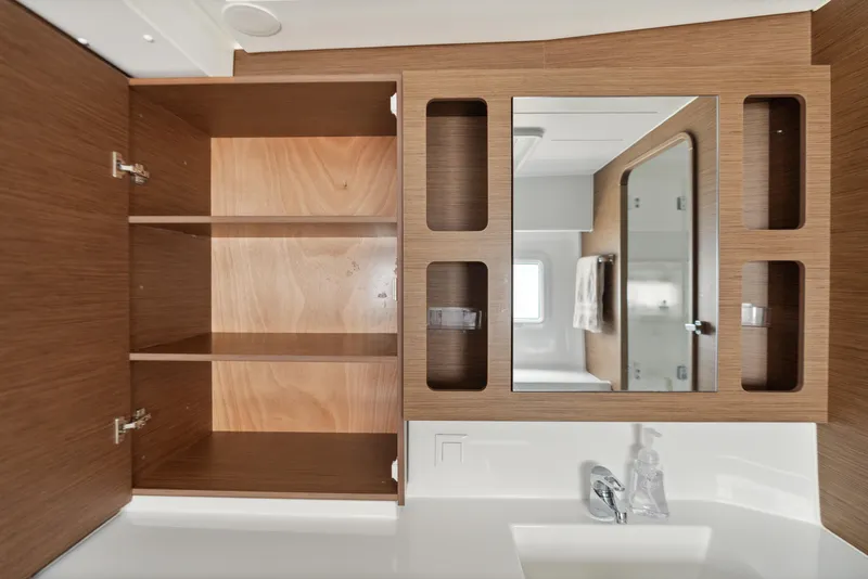 Slide: The Image of Lagoon 42 2019 - 113