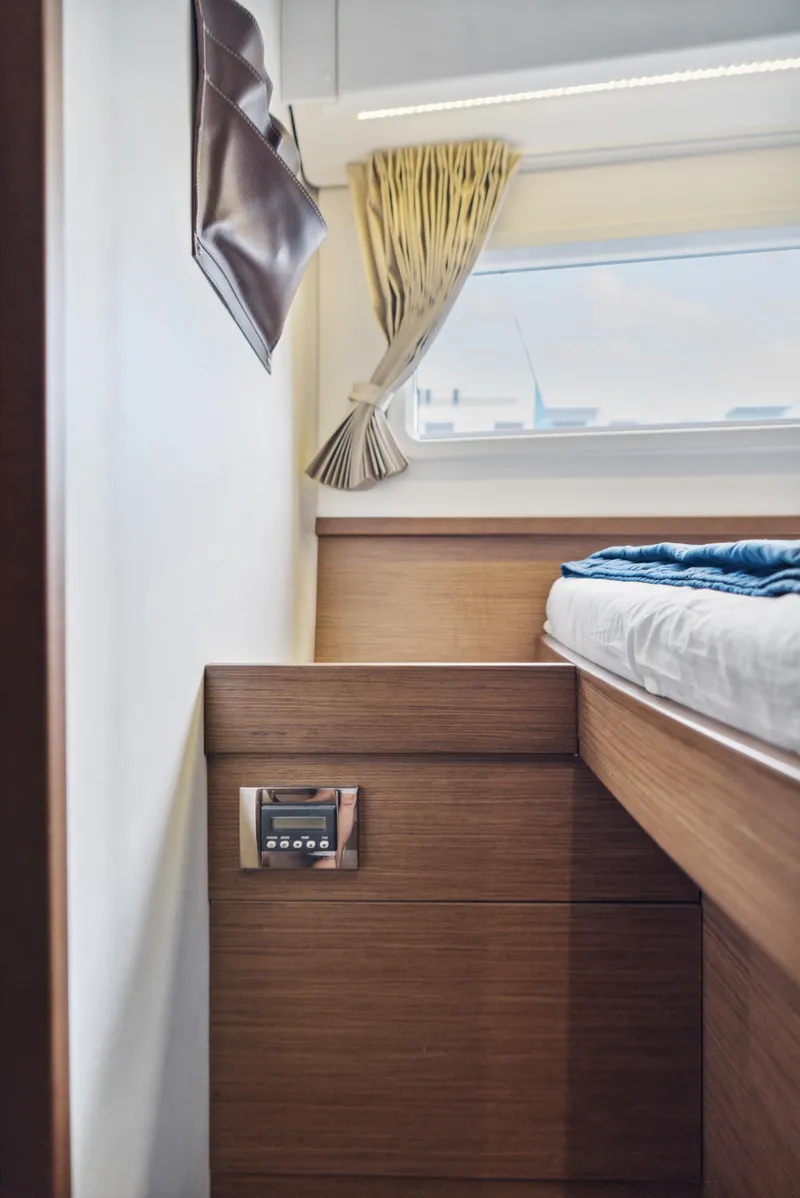 Slide: The Image of Lagoon 42 2019 - 93