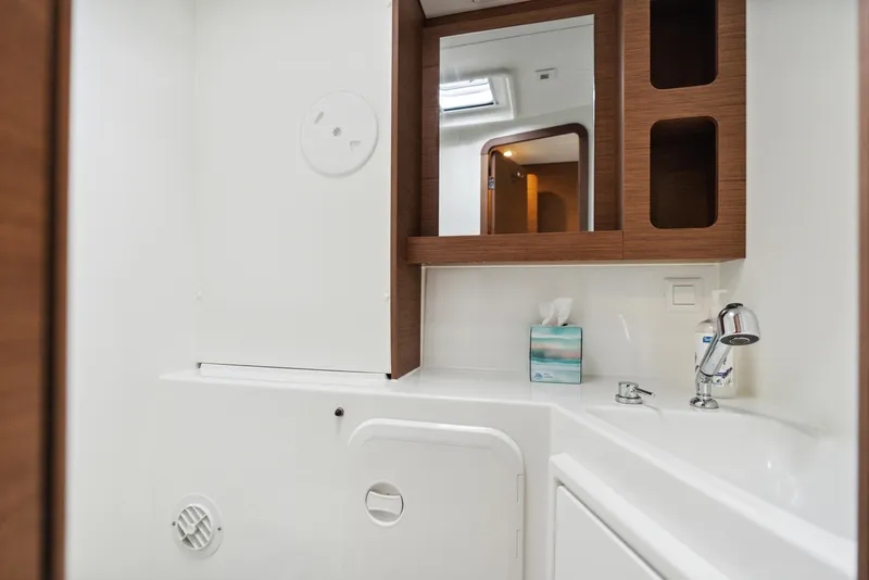 Slide: The Image of Lagoon 42 2019 - 95