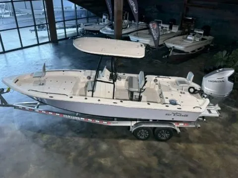 Slide: The Image of Sea Chaser 26 LX 2026 - 25