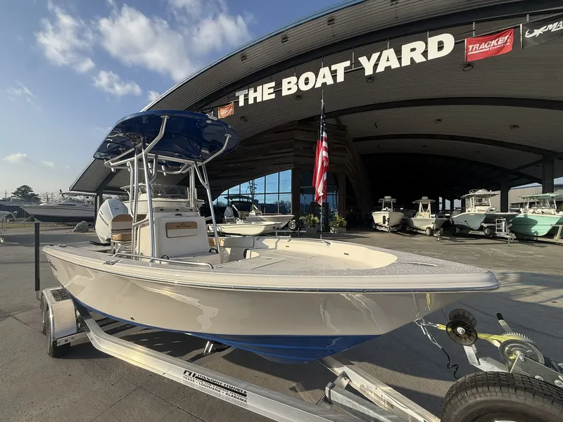 Slide: The Image of Sea Chaser 23 LX 2026 - 3