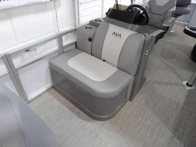 Slide: The Image of Avalon Venture 85 Rear Fish - 21' 2026 - 19