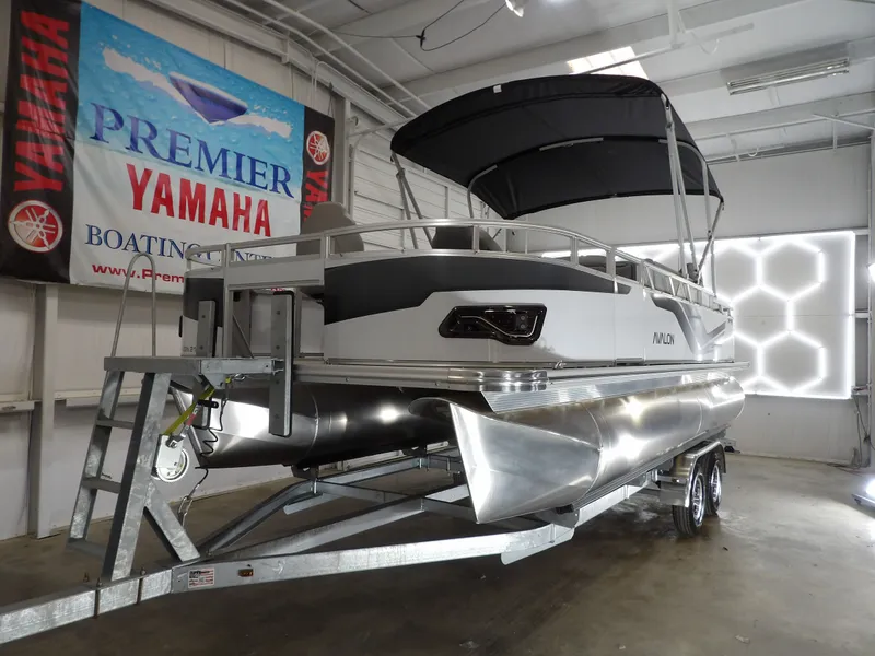 Slide: The Image of Avalon Venture 85 Rear Fish - 21' 2026 - 3