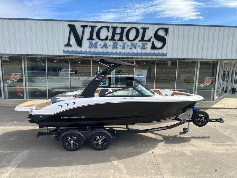 The Image of Chaparral 21 SSi 2026 - 1