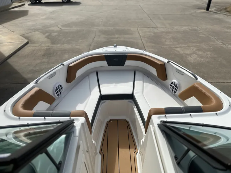 Slide: The Image of Chaparral 21 SSi 2026 - 6