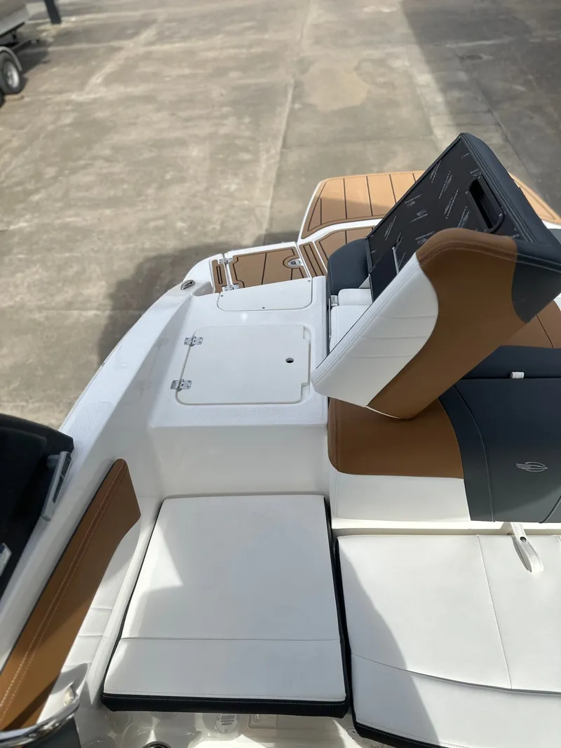 Slide: The Image of Chaparral 21 SSi 2026 - 9